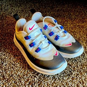 Toddler girl Nike air size 10
